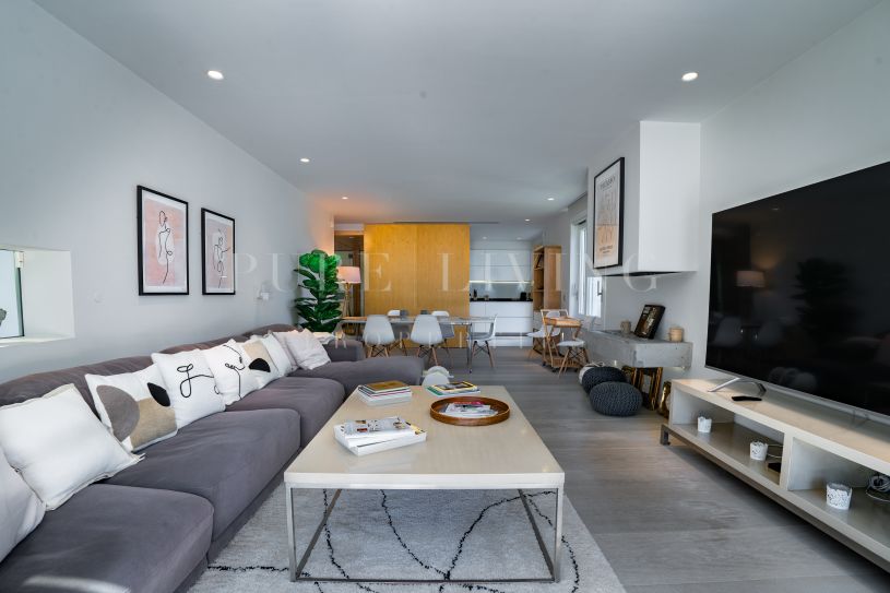 Moderne villa met vier slaapkamers in Guadalmina Alta, San Pedro de Alcantara.