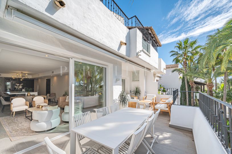 Duplex Penthouse voor korte termijn huur in Marina Puente Romano, Marbella Golden Mile