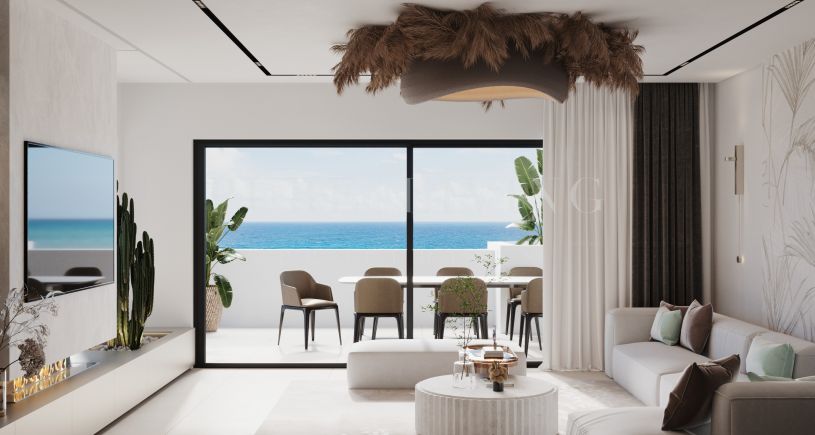 Spectacular beachfront three bedroom apartment in Costalita del Mar, Estepona