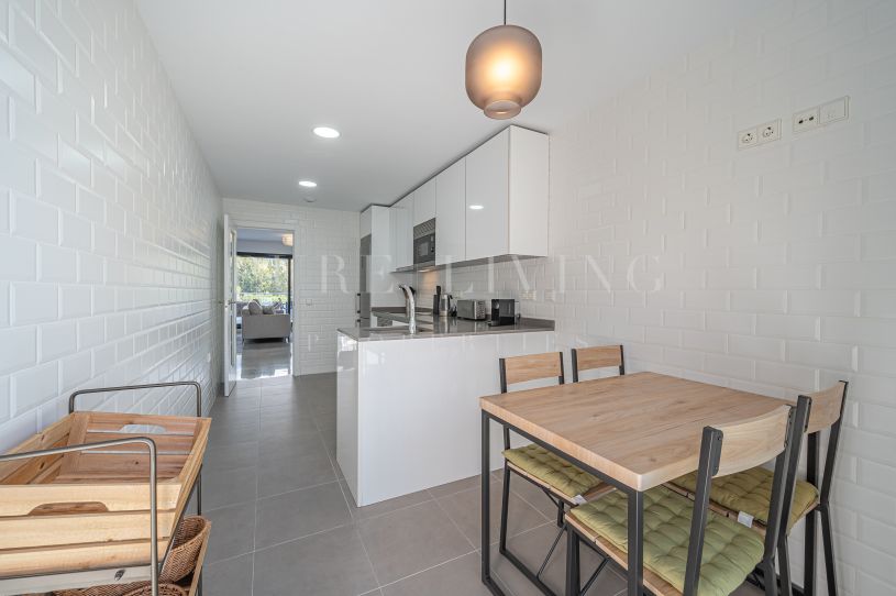 Uitstekende drie slaapkamer appartement gelegen in de nieuwe ontwikkeling Nazules, Golden Mile.