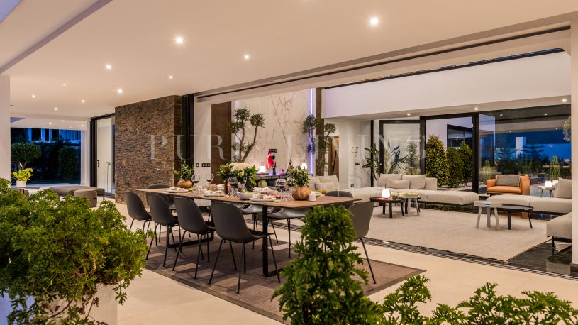 Superb villa in sought-after area.