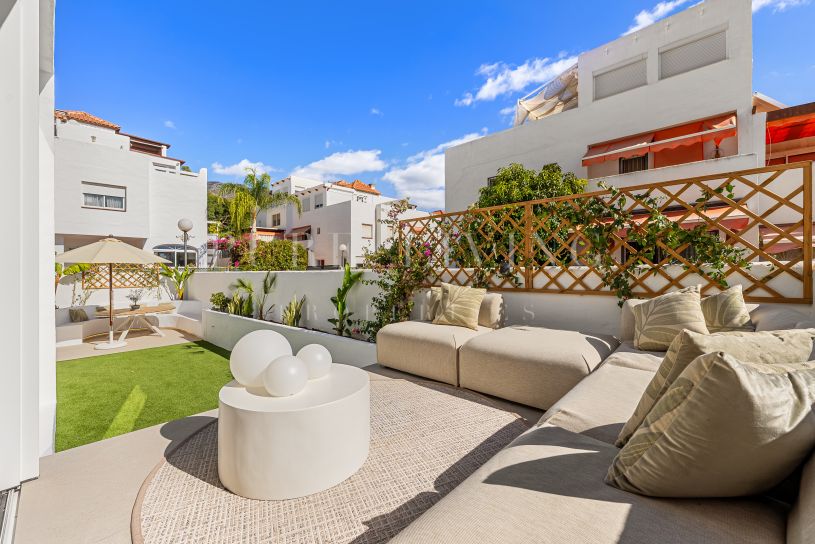 Town House for sale in Marbella Golden Mile, Marbella - All Areas