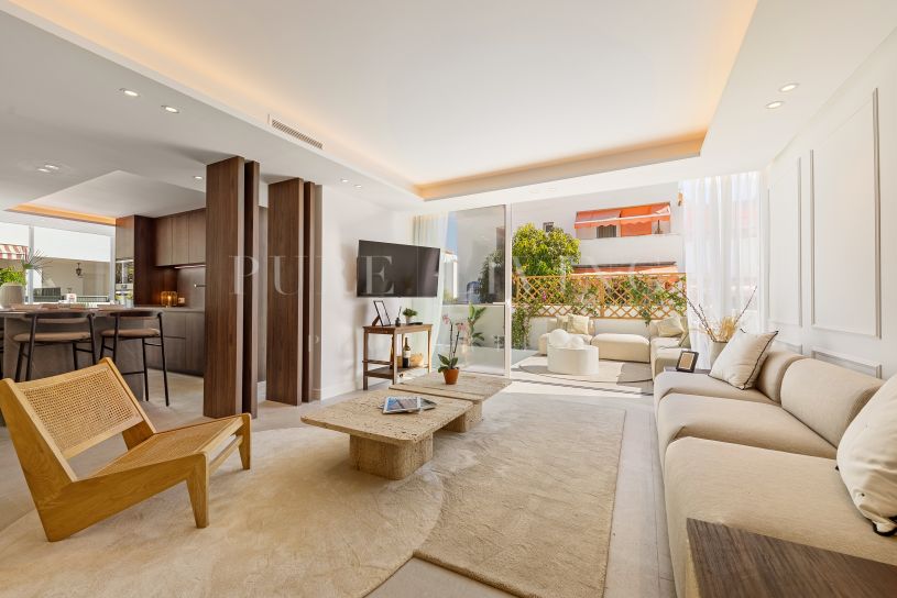 Town House for sale in Marbella Golden Mile, Marbella - All Areas