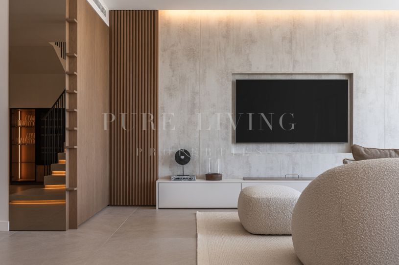 MAISON VUE Renovated Townhouse with Panoramic Sea Views in La Quinta, Benahavís