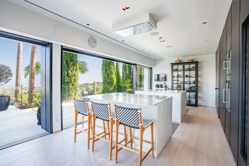 Villa Aman – Exceptional Contemporary Villa Surrounded by Nature in La Mairena