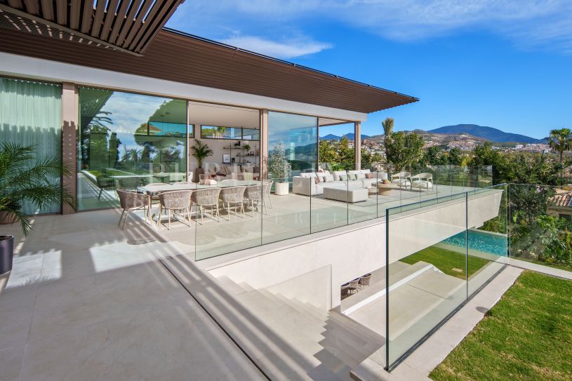 Contemporary Golfside Villa in Nueva Andalucía, Marbella