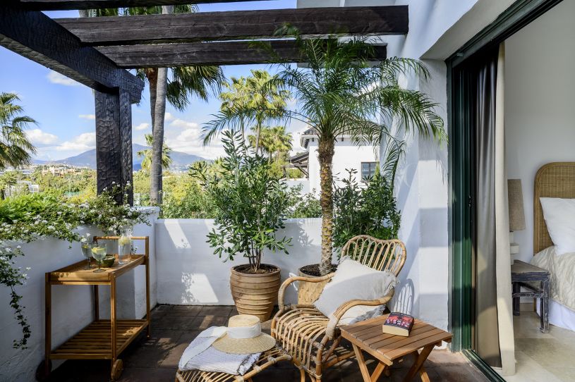 Villa Jasmina – Elegant Renovated Villa in El Paraíso, New Golden Mile