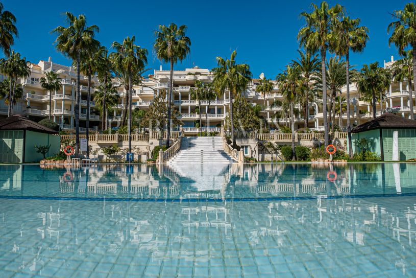 Las Dunas Park 505 – Elegancia en Primera Línea de Playa en Estepona Este