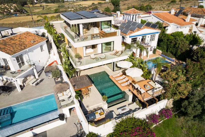 Villa View – Villa de Lujo Reformada con Vistas Panorámicas en Nueva Andalucía