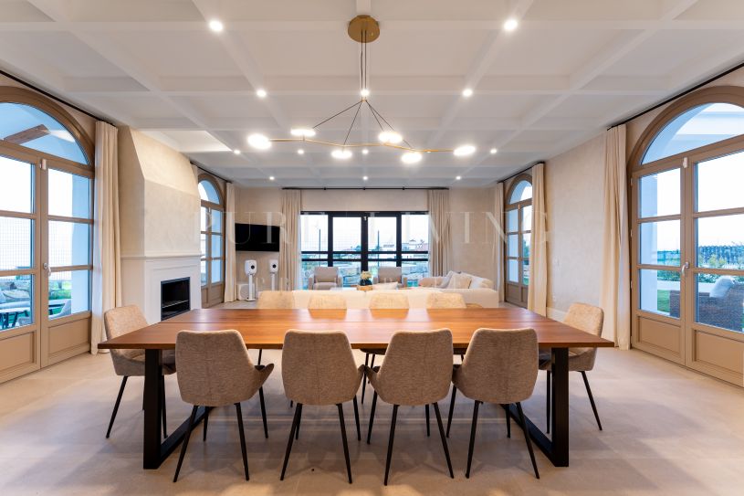 Contemporary Sea View Villa in Valle Romano