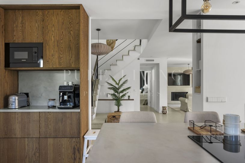 Beautifully Renovated Contemporary Villa in Nueva Andalucía