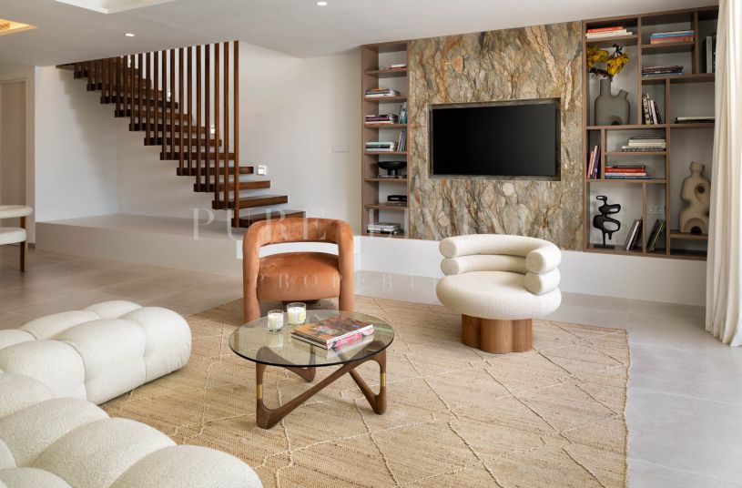 Luxury five-bedroom villa with private swimming pool, located within walking distance to the beach in the prime area of Elviria, Marbella East