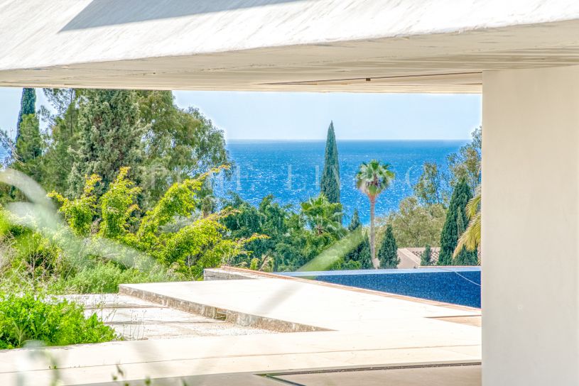 Villa contemporánea de lujo de 6 dormitorios con vistas al mar en Hacienda Las Chapas, Marbella Este