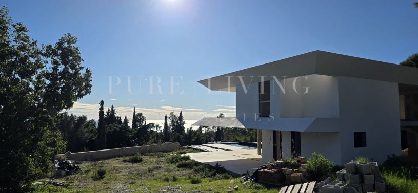 Villa contemporánea de lujo de 6 dormitorios con vistas al mar en Hacienda Las Chapas, Marbella Este