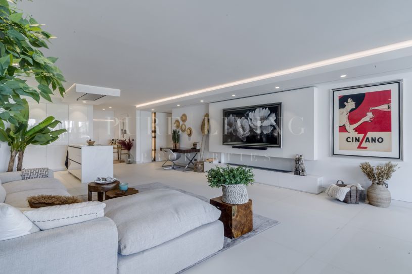 Apartment for sale in Marina Puente Romano, Marbella Golden Mile