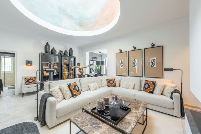Scandinavian style design bungalow in the beachfront Oasis Club on Marbella's Golden Mile.