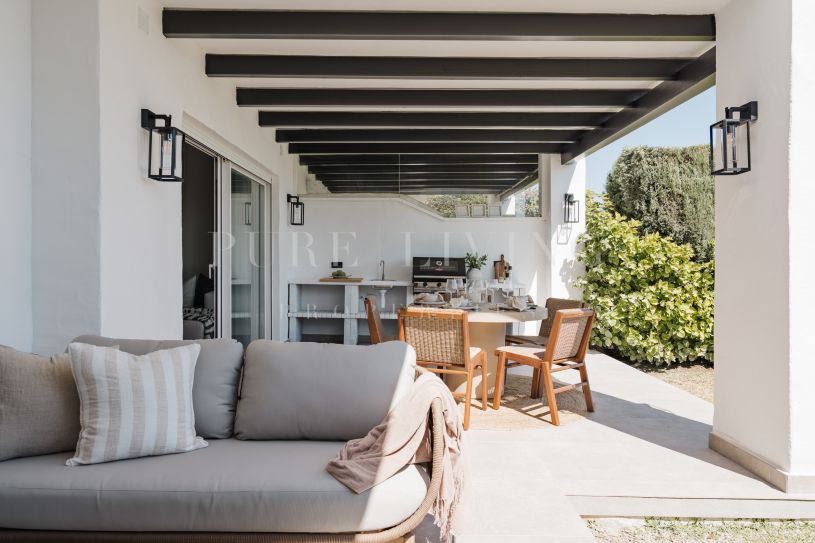 Newly renovated three-bedroom ground floor apartment in La Quinta village