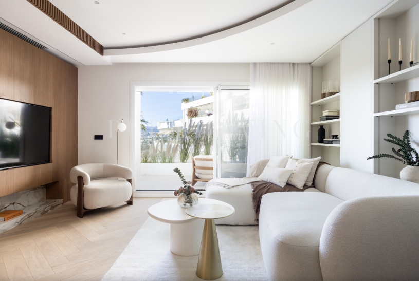 Arka Hill – Elegant Sea-View Residence on Marbella’s Prestigious Golden Mile