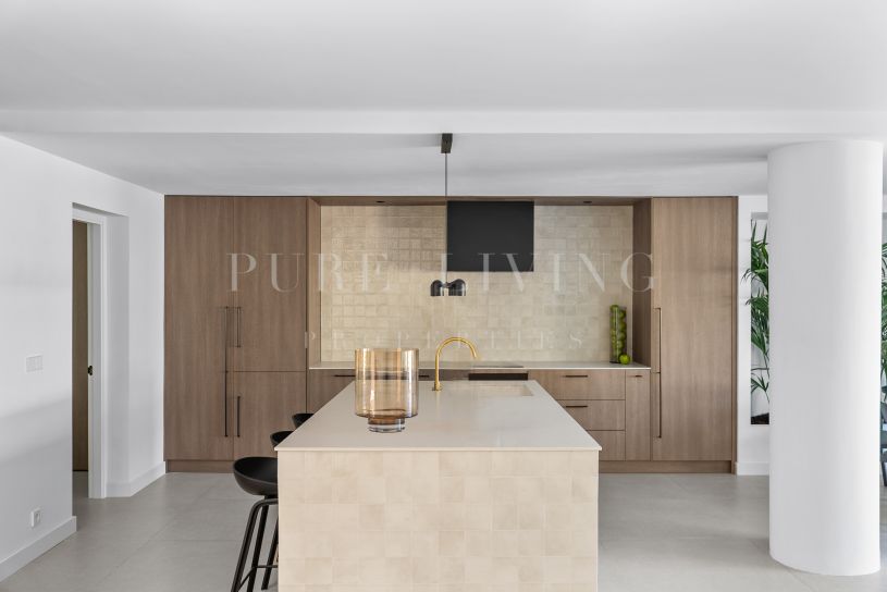 Casa Zia – Elegant Minimalist Townhouse in Nueva Andalucía