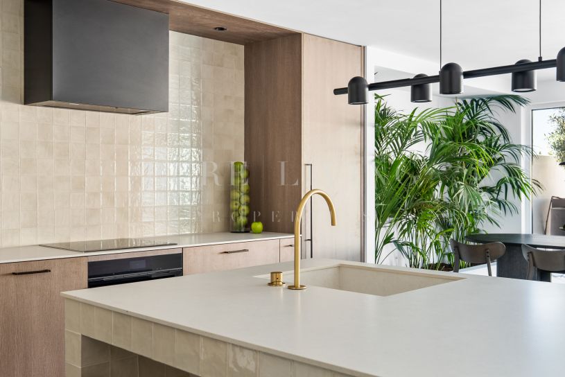 Casa Zia – Elegant Minimalist Townhouse in Nueva Andalucía