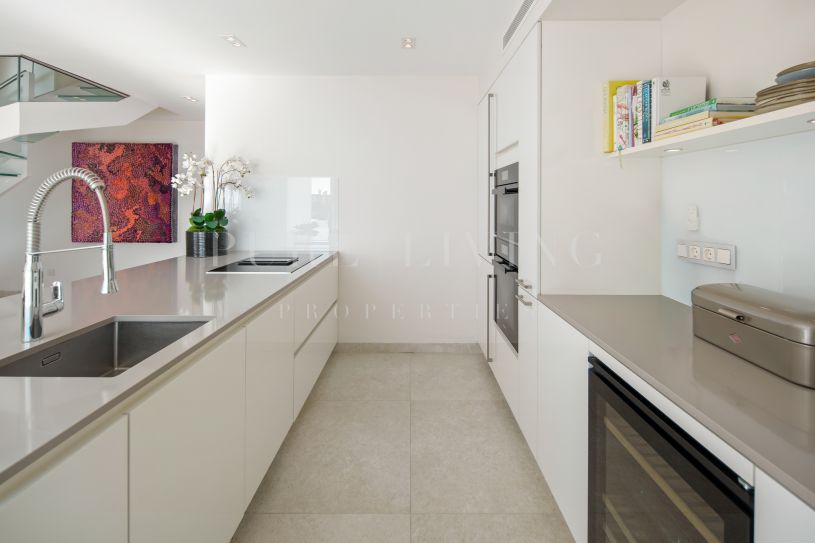 Ático dúplex en Monte Paraíso, Milla de Oro, Marbella