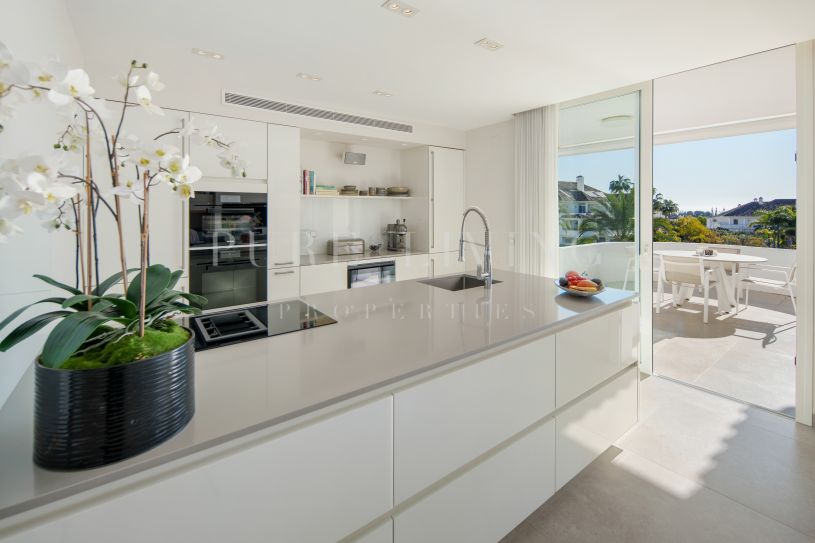 Ático dúplex en Monte Paraíso, Milla de Oro, Marbella