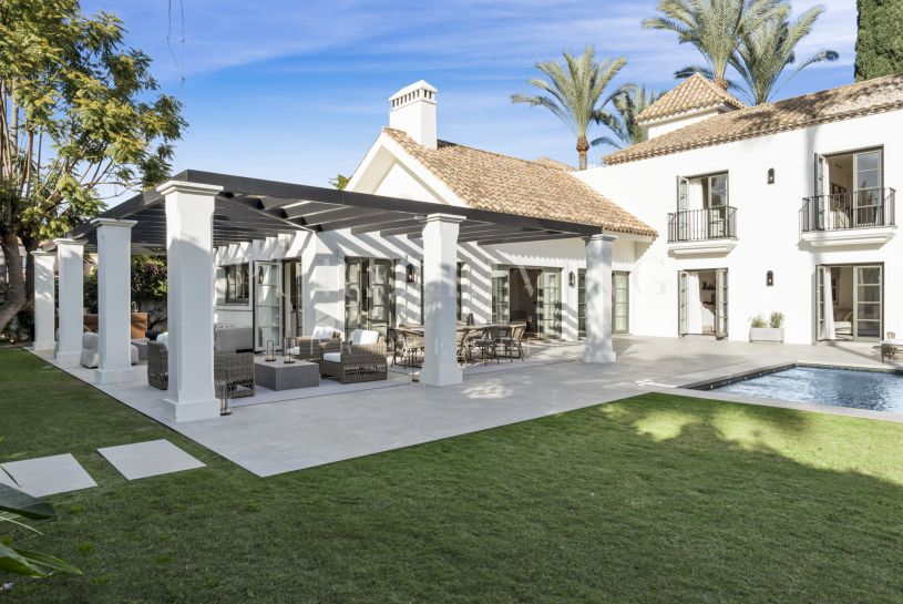 La Hacienda: Una Villa Familiar Refinada de Diseño Atemporal en Nueva Andalucía, Marbella