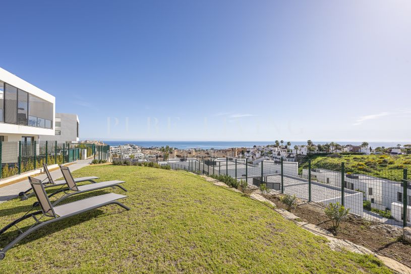 Brand New 4-Bedroom Semi-Detached Home with Sea & Mountain Views in Riviera del Sol
