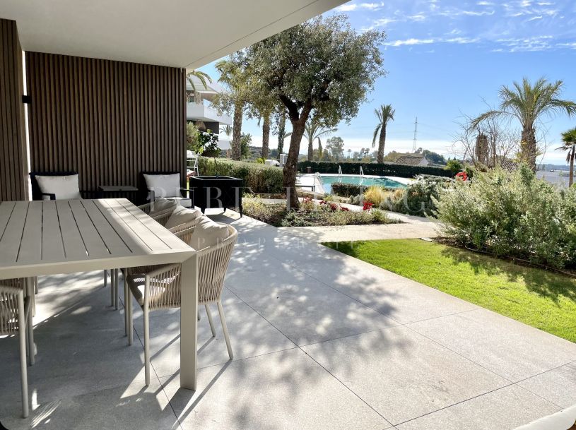 Luxury ground floor apartment with stunning sea views located in Los Arqueros, Benahavis