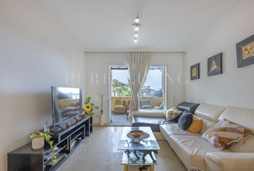 Impresionante apartamento con espectaculares vistas panorámicas en La Quinta Golf, Benahavís