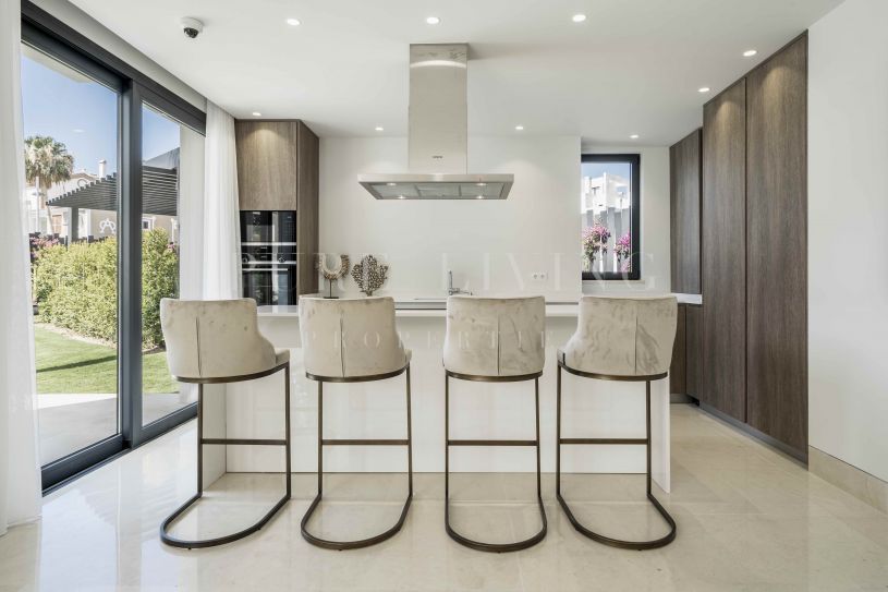 Een luxe moderne villa in El Campanario Golf.