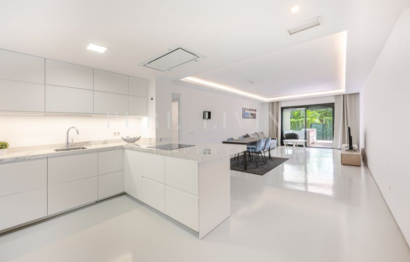 Elegant appartement met twee slaapkamers op de begane grond met privétuin in Hacienda El Palmeral