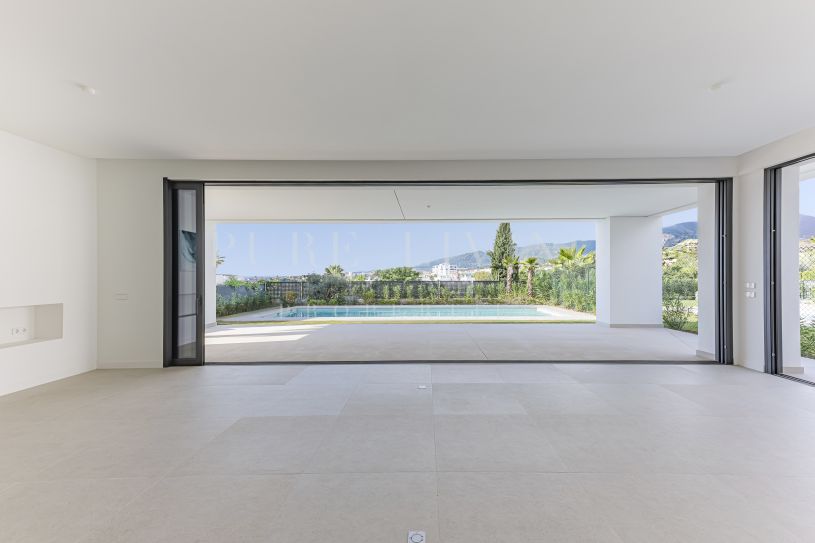 Brand new four bedroom in la Finca de Marbella