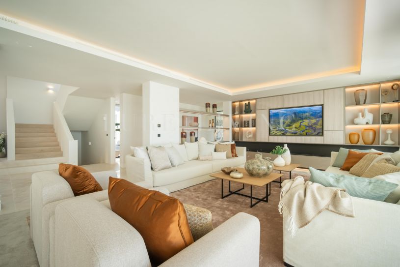 Impresionante villa de nueva construcción en El Herrojo, Benahavis