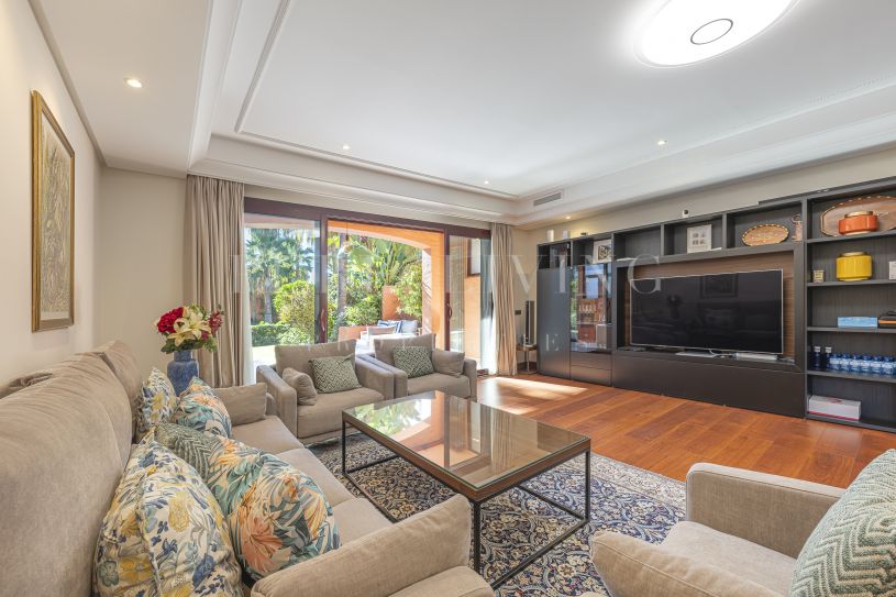 Exclusivo Adosado en altos de Puente romano Lujo y Encanto Mediterráneo