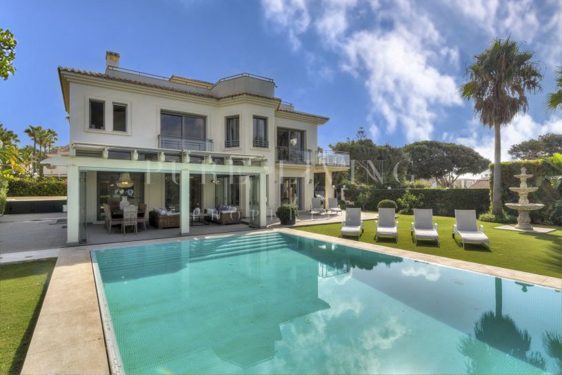 Indrukwekkende villa aan het strand in Marbella Oost