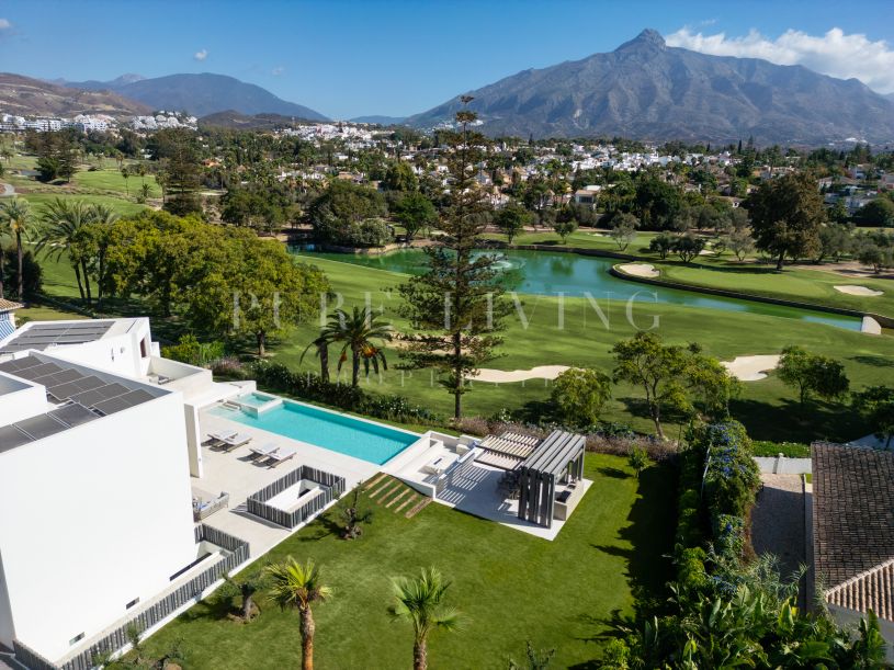 Luxury frontline golf villa with spa, cinema and views in Nueva Andalucía