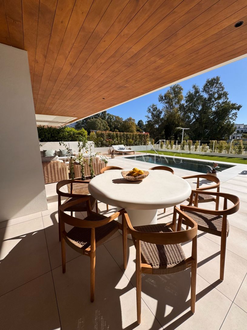 Luxury Ground floor duplex with private pool in Marbella's Golden Mile