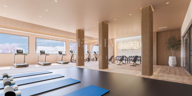 Lujoso ático de 3 dormitorios con una amplia terraza y vistas impresionantes, ubicado en La Resina Golf, Estepona.