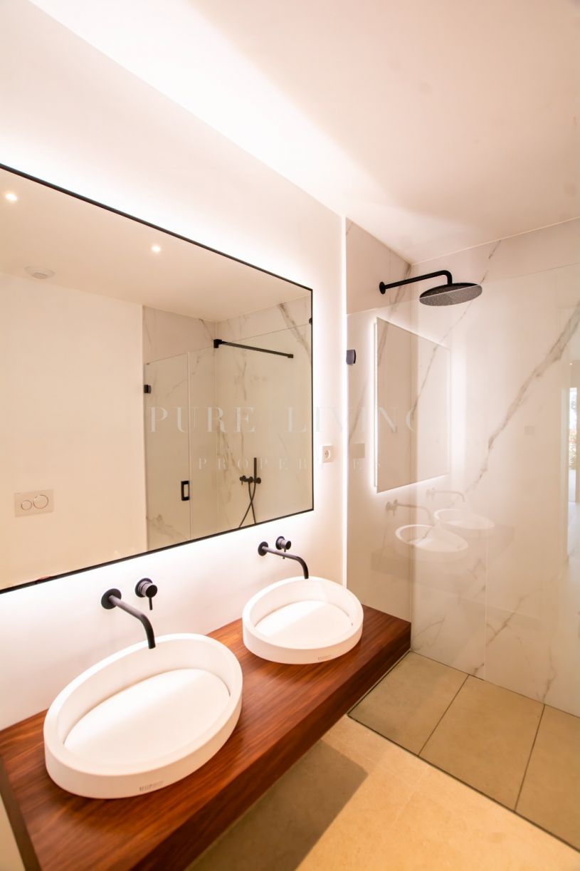 Elegant 3 bedroom apartment with sea views in, Marbella Sunset Cabopino