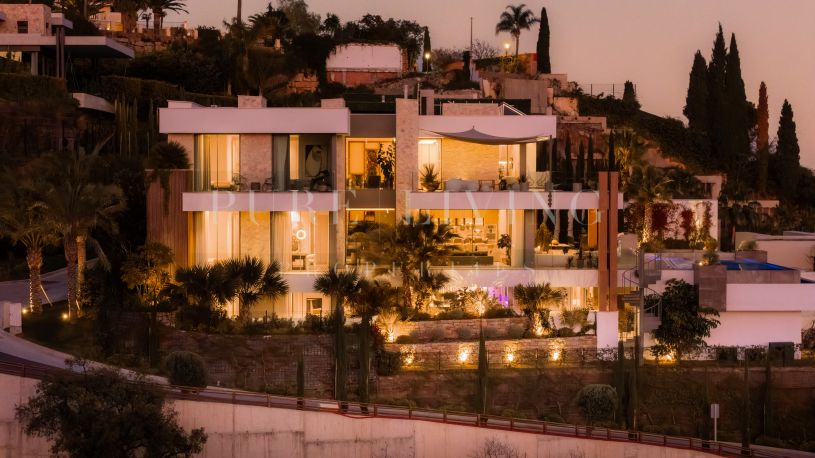 The Hills 10 – Een Meesterwerk van Moderne Elegantie in La Quinta