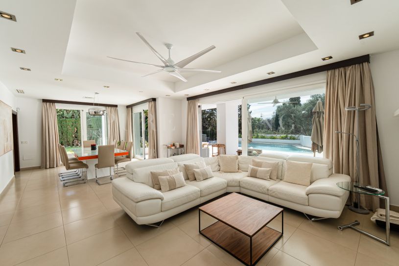 Renovated Family Villa Near Marbella Amenities