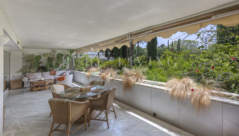 Appartement 3 chambres en bord de mer à vendre à Don Gonzalo, Mille d'Or, Marbella