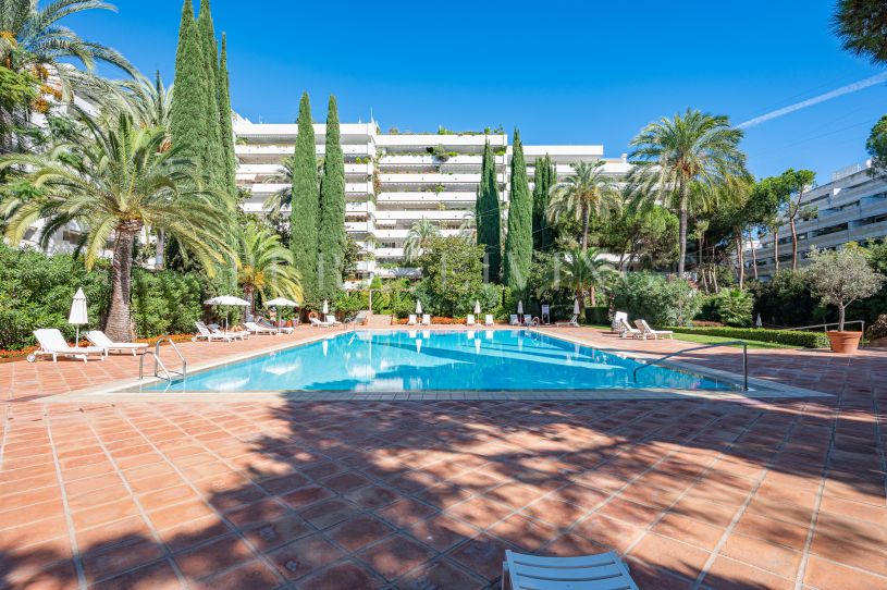 Appartement 3 chambres en bord de mer à vendre à Don Gonzalo, Mille d'Or, Marbella