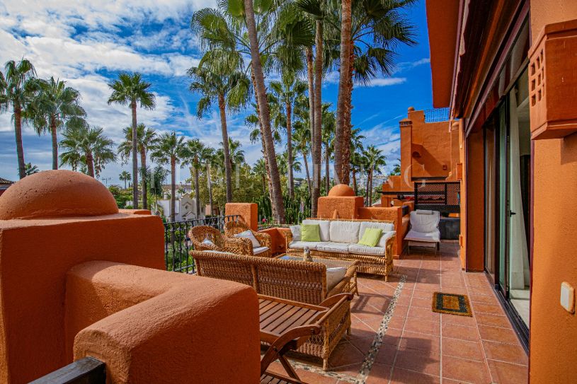 3 bedrooms apartment for rent long term rent available in Alzambra, Puerto Banus