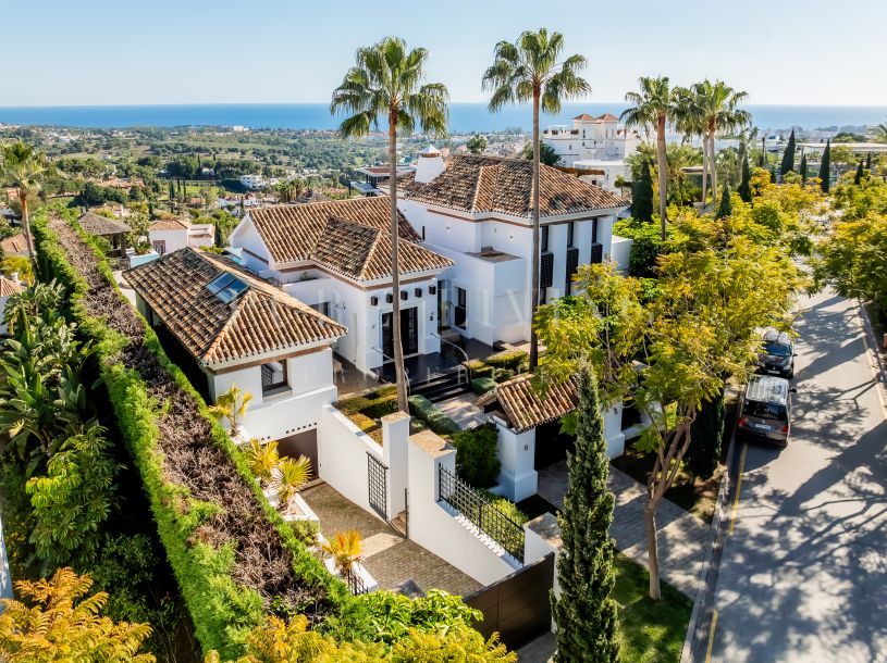 Spectaculaire luxe villa met adembenemend panoramisch uitzicht op zee, gelegen in Los Flamingos