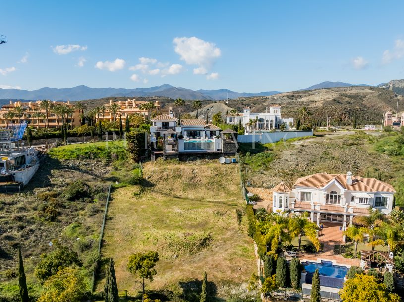 Spectaculaire luxe villa met adembenemend panoramisch uitzicht op zee, gelegen in Los Flamingos