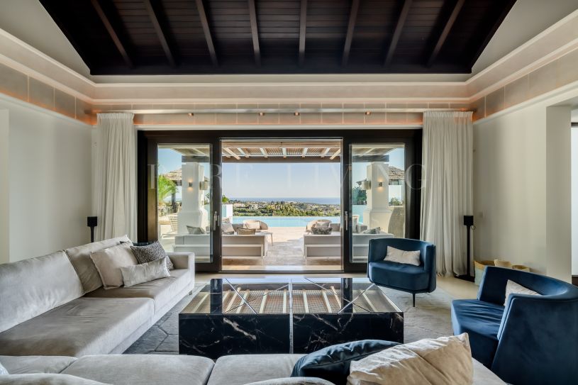 Spectaculaire luxe villa met adembenemend panoramisch uitzicht op zee, gelegen in Los Flamingos