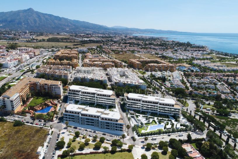 Elegante ático de 4 dormitorios con amplia terraza en, el corazón de San Pedro de Alcántara