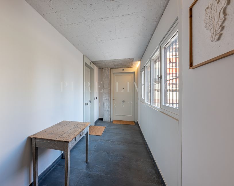 Spectaculaire loft de luxe neuf au design contemporain au cœur de Marbella.